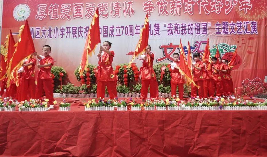张杰新专辑外南街1982简介曝光，这张专辑是他发展新阶段的标志吗？游戏画面